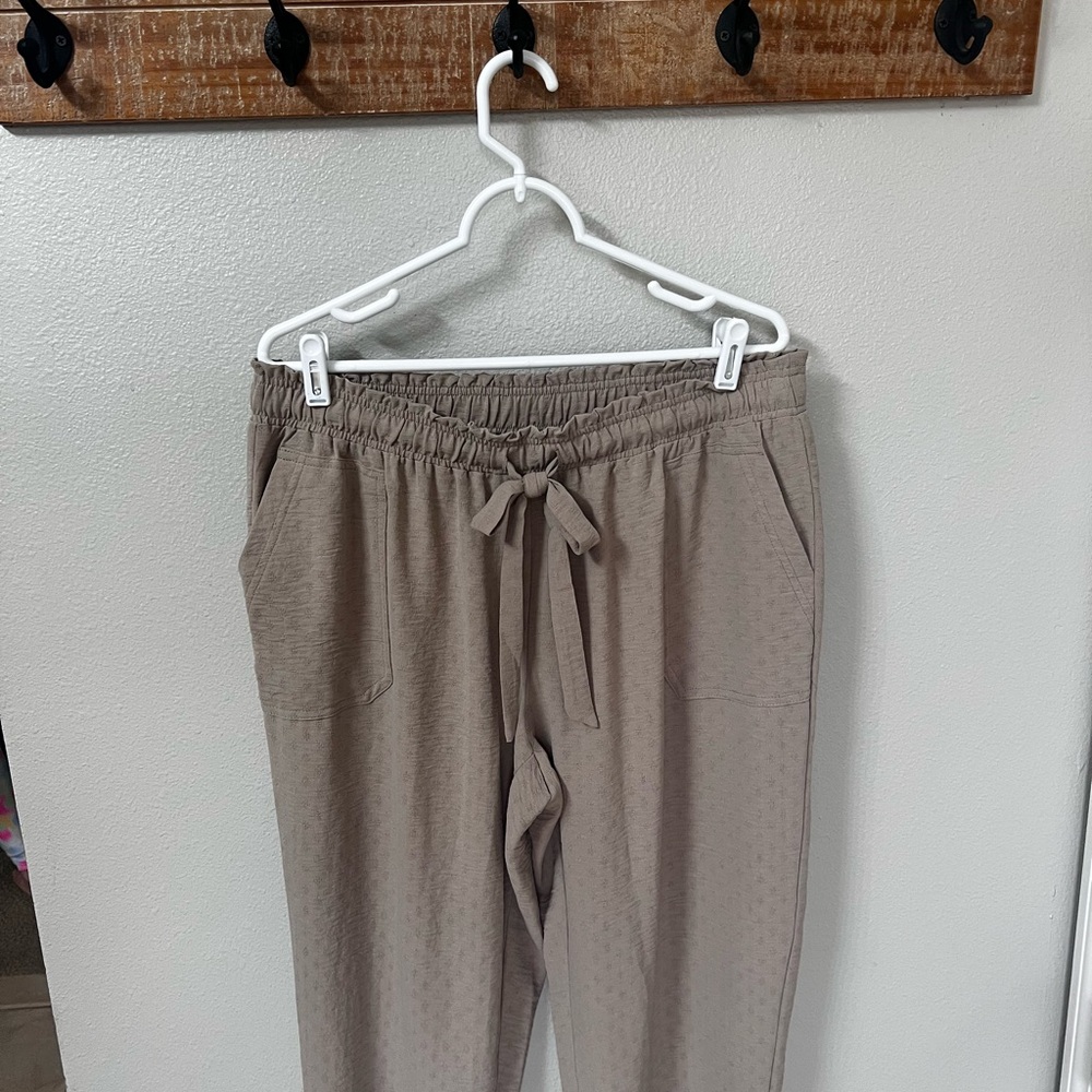SOHO Tan Elastic Waist Relaxed Fit Dress Pants